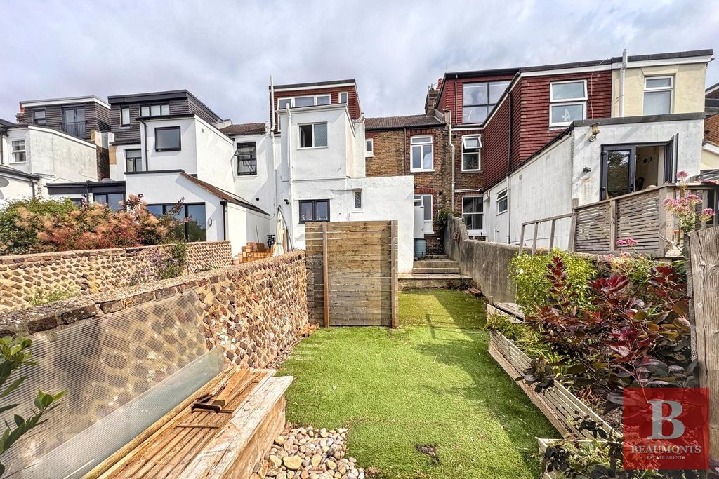 Sandgate Road